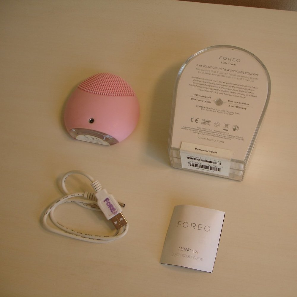 FOREO LUNA mini + Extras - Picture 3 of 5